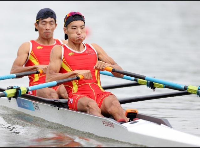 杭州亚运赛艇：中国赛艇队遭遇全球竞争激烈，季博文意外失利